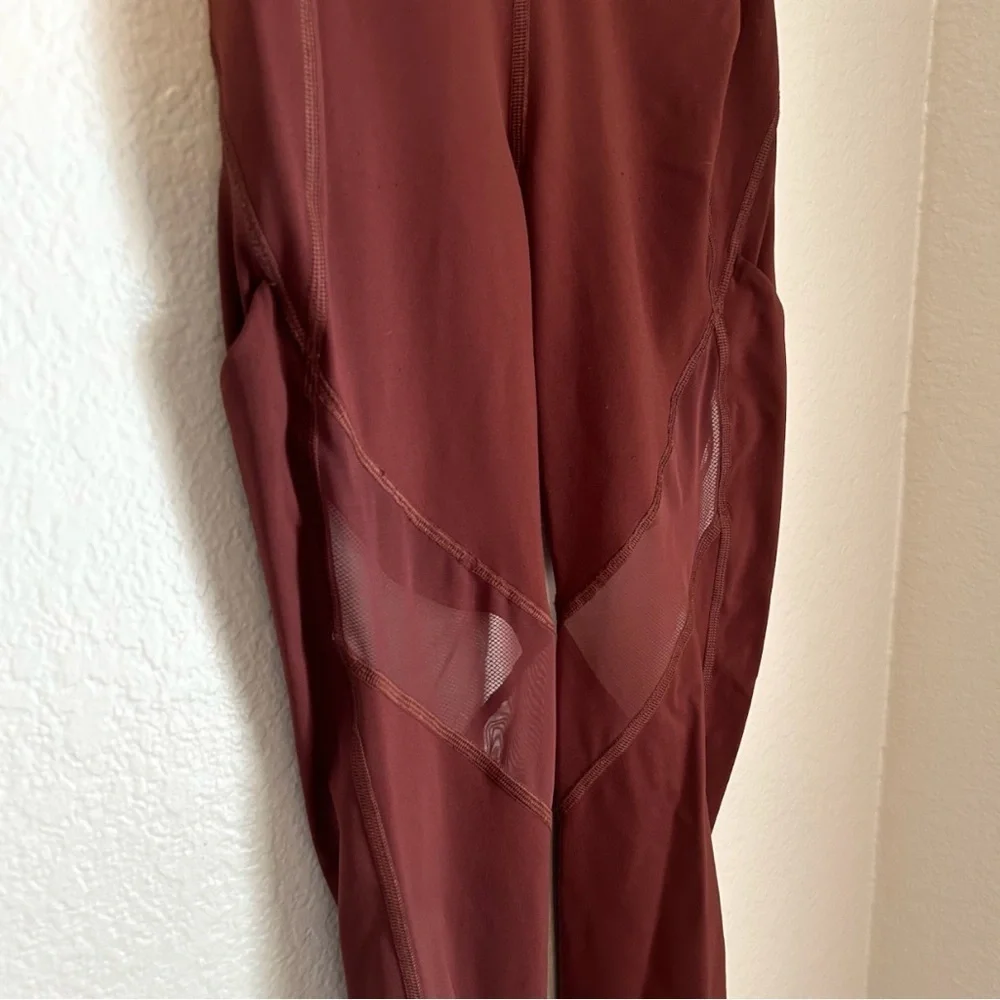 Lululemon X Barry’s Stronger as One High Rise Tight in Midnight Maroon, Size 4